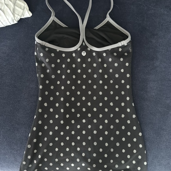 Lululemon top - Picture 3 of 5